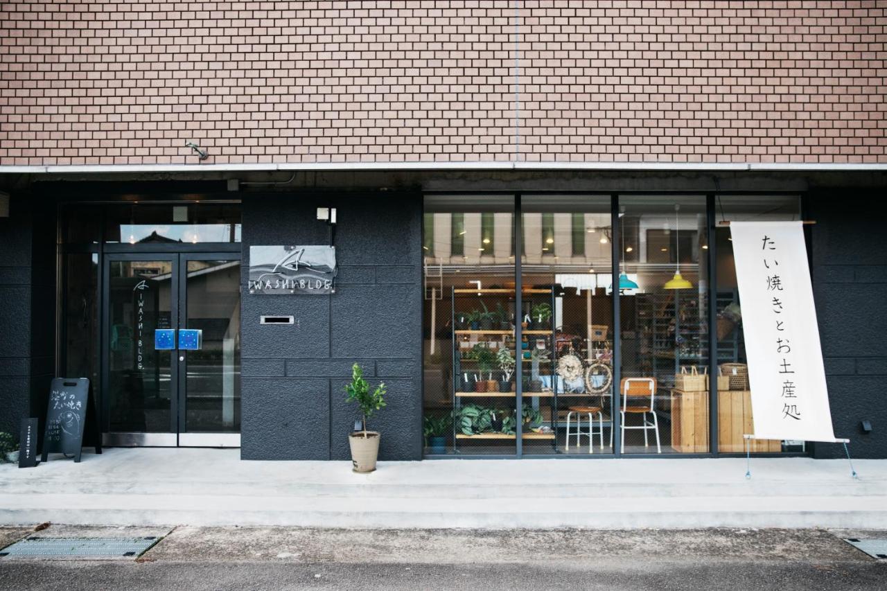 Iwashi Building Hostel Akune Exterior foto